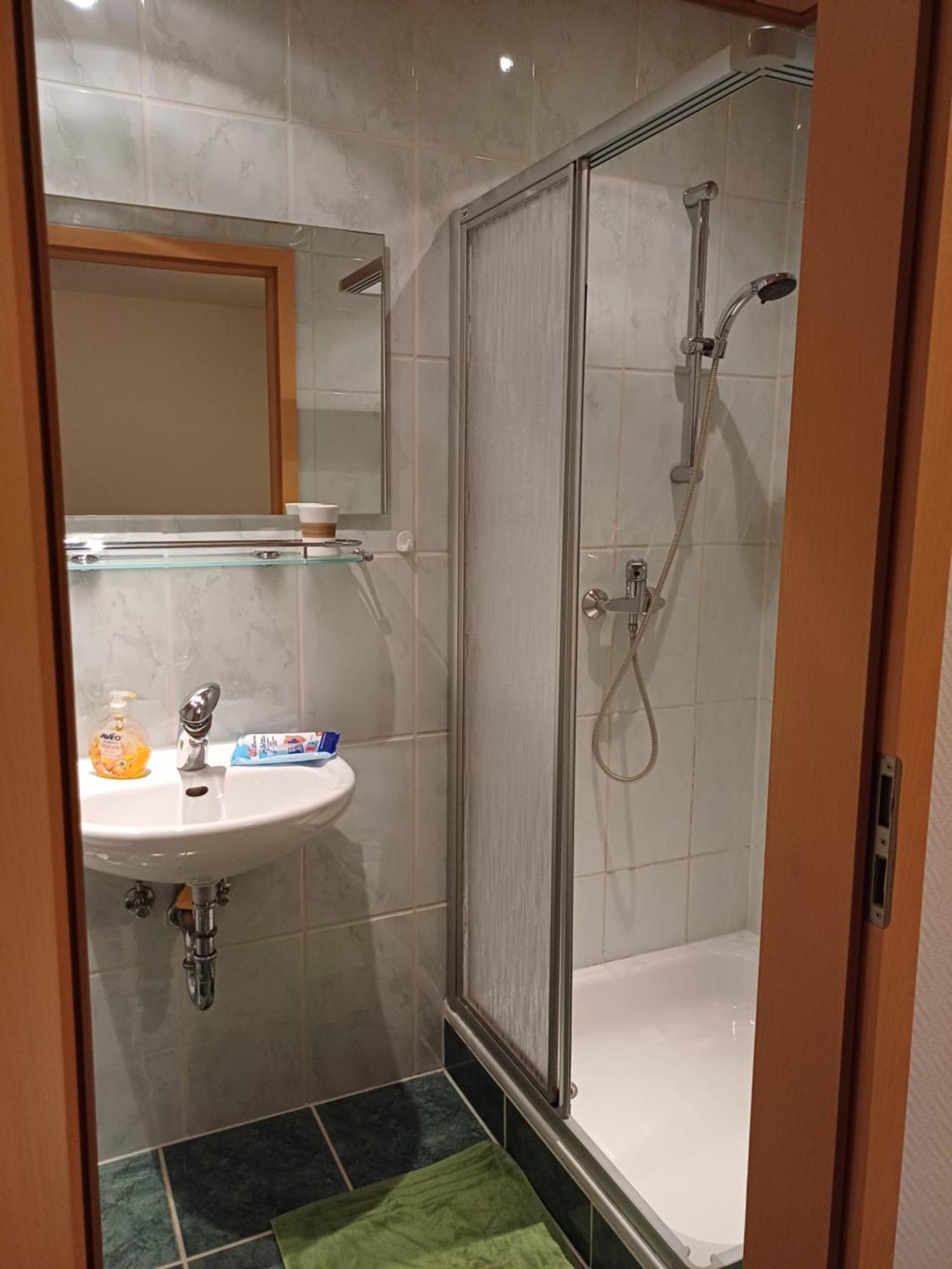 Thueringer Zimmer Suhl Exteriör bild